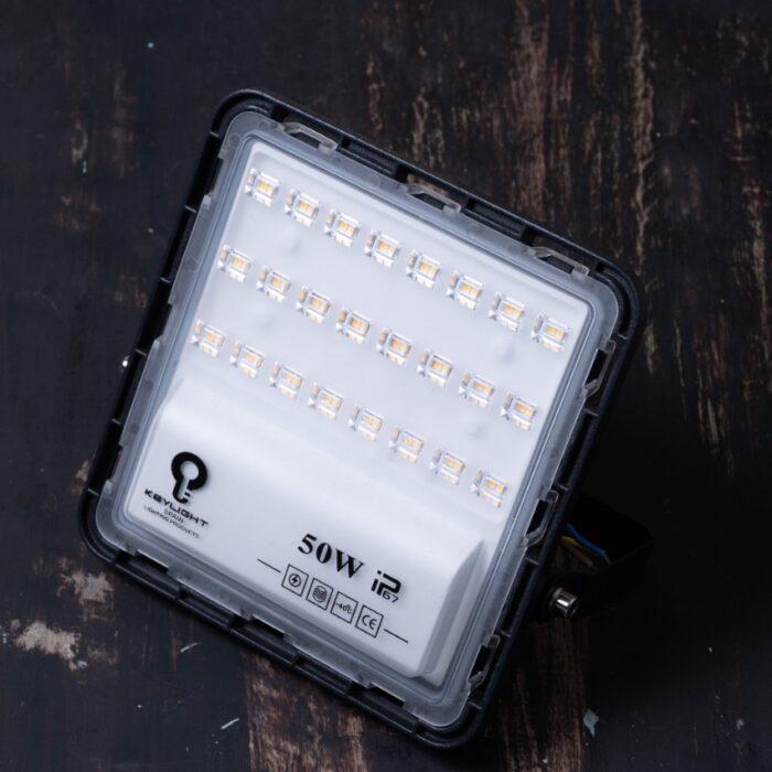 Outdoor flood light